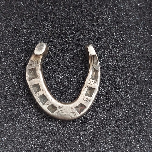 96 - Sterling silver horse shoe. Birmingham 1931