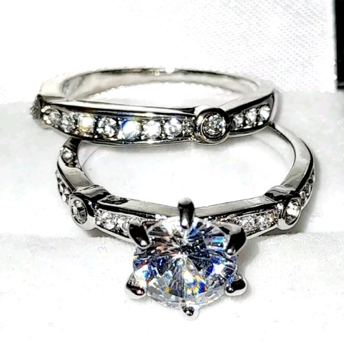 11A - double ring set Size R  new