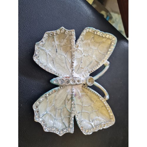 141 - Large butterfly soap dish