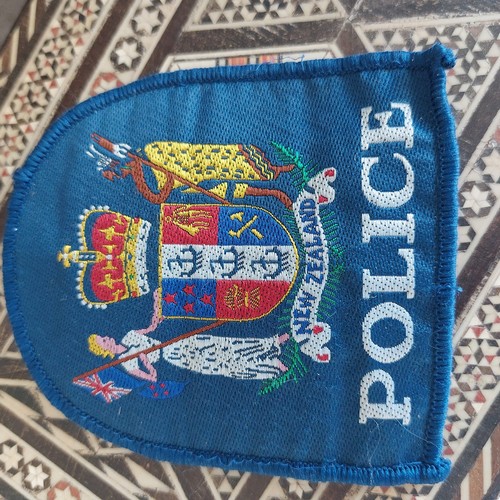 25a - New Zealand police cloth patch