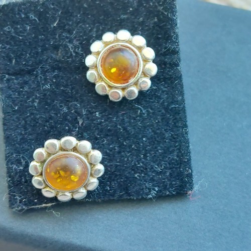 34c - Amber stone and silver earrings( no back studs)