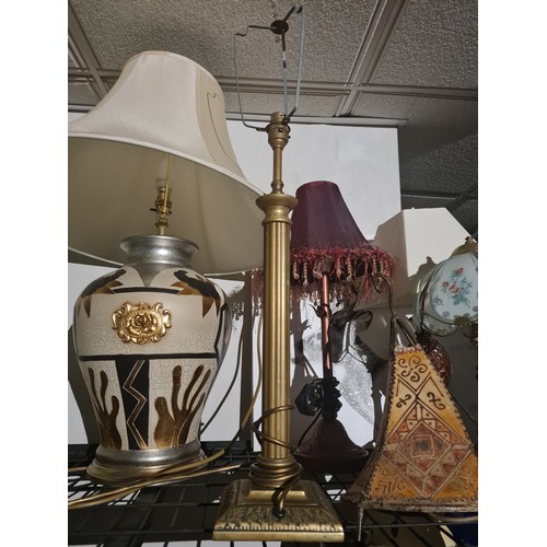 26D - Large antique brass lamp

relisted due to non payer