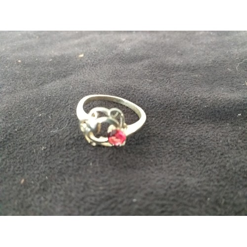 188 - ladies fashion ring  red stone