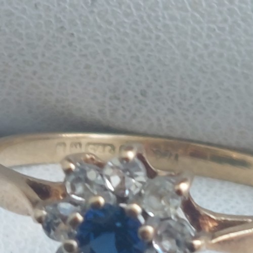 11a - 9ct gold sapphire and diamond ring. Size O