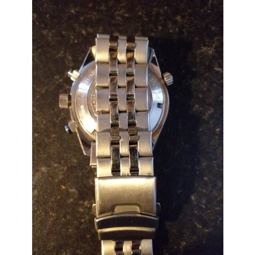 4a - i am listing this item as MAN'S WATCH it has not been tested it has not been verified. The item feel... 