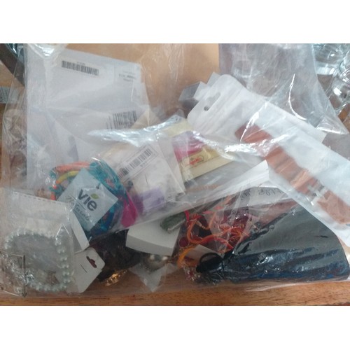 391 - large bag of mixed fashion jewellery