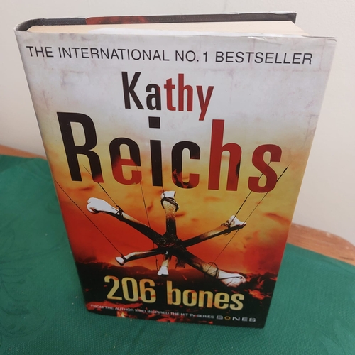 235 - Kathy reichs hardback 1st edition  2009