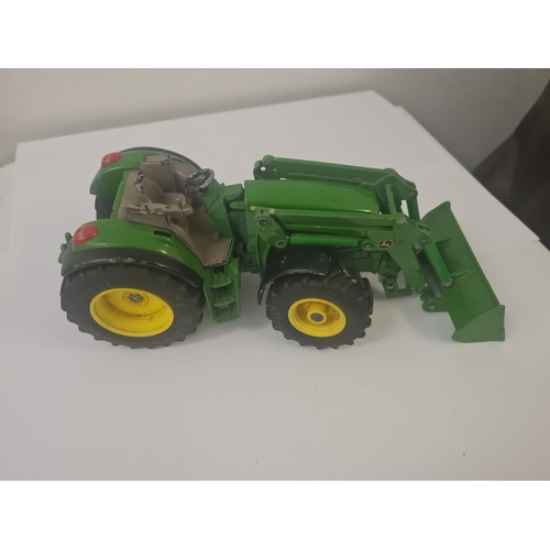 13A - John deere heavy tractor