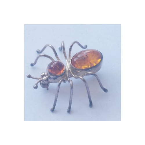 019 - Large baltic amber broach