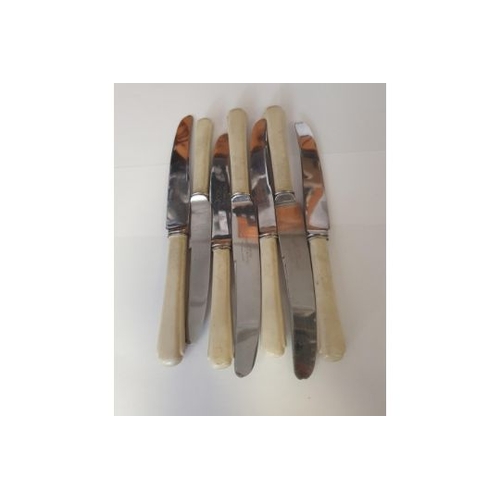 18D - Vintage stainless steel knives