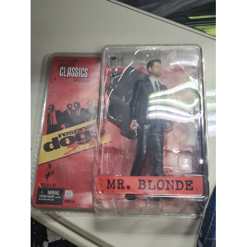 08D - Mr blonde reservoir dogs