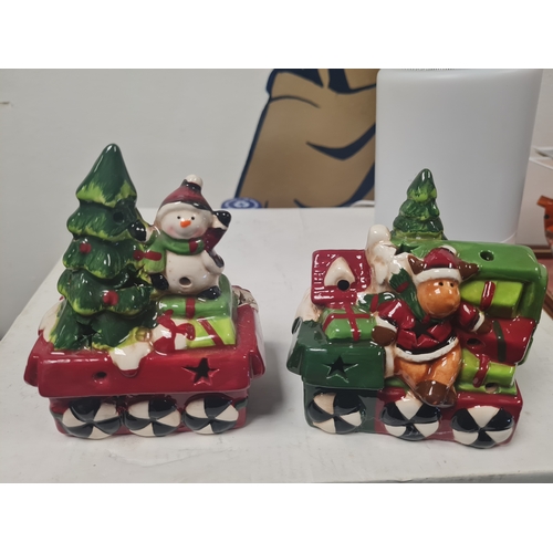 6 - 2 xmas figure battery operated