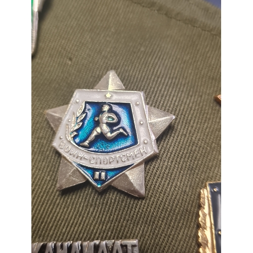 14 - Russian badge