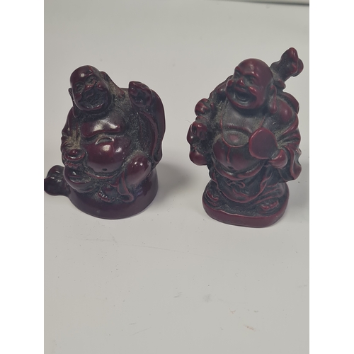 577 - 2 budda figurines