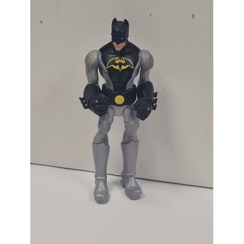09 - Batman figure