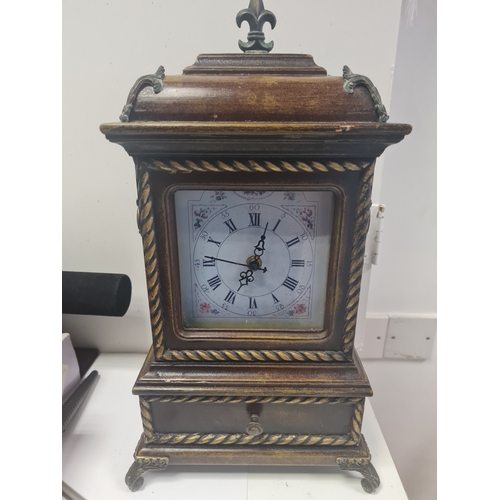 5D - Vintage clock