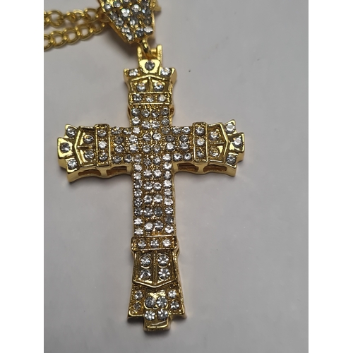 4B - Large religious cross & chain