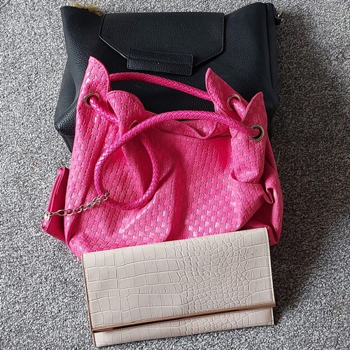 001 - Bags, pink as new.