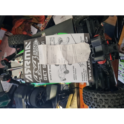 6J - Arrma typhoon 4 x 4 mega 550 slt3 speed buggy rtr working
