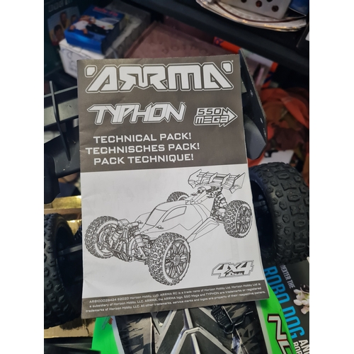 6J - Arrma typhoon 4 x 4 mega 550 slt3 speed buggy rtr working