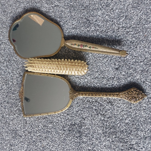 015 - Vintage mirrors and brush