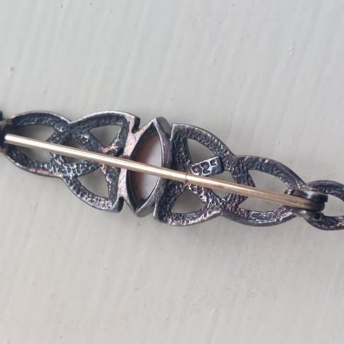 003B - Vintage celtic knot .925 silver brooch