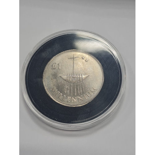 003E - 2000 millennium 1 pound