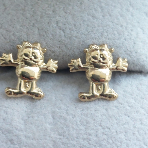 4C - 9ct gold garfield earrings