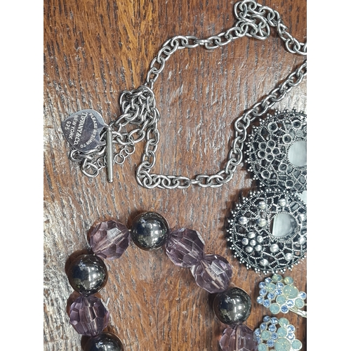 018D - Mix jewellery lot