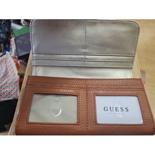 30F - Guess purse