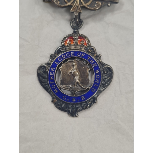 4 - Solid silver masonic medal

relisted to non payer