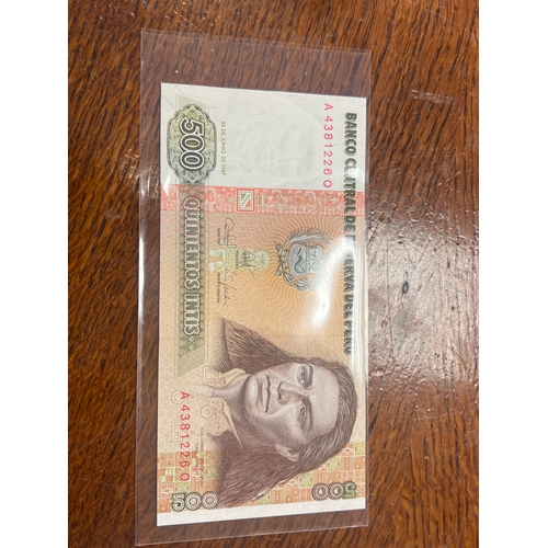 9 - Uncirculated foreign bank note