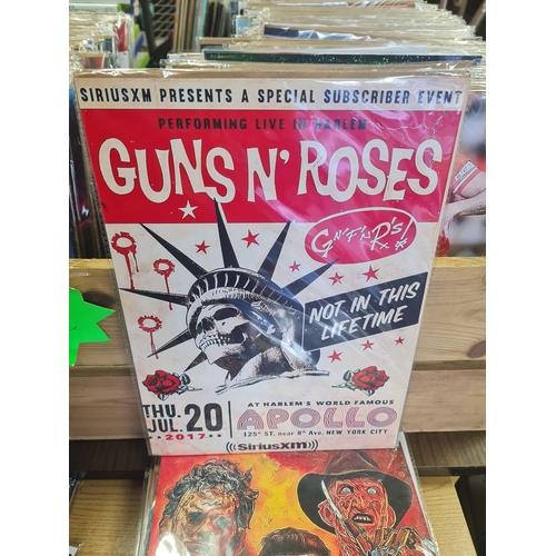 010 - New high gloss print in cardboard sleeve gun n roses