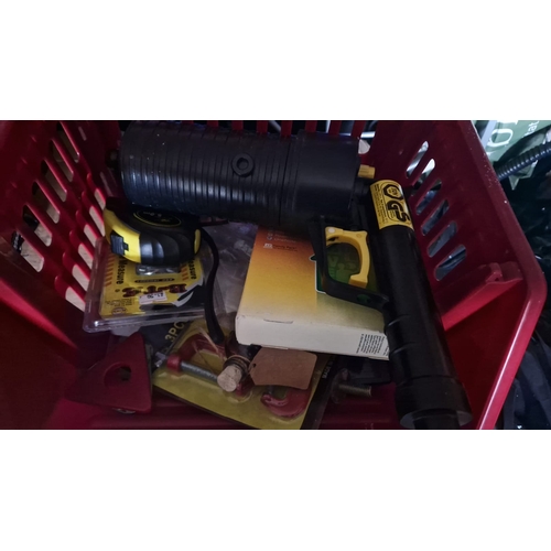 012A - Small joblot of tools