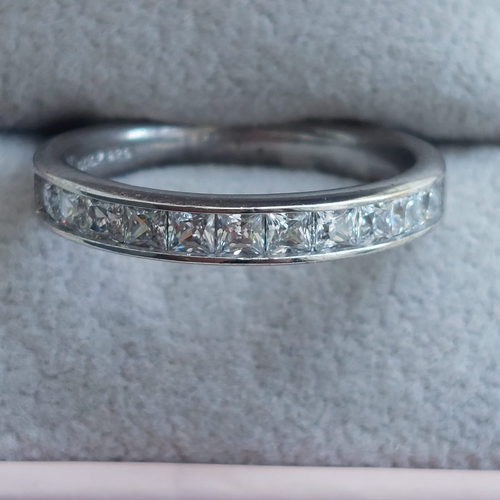 11Z - Cz .925 silver ring size T