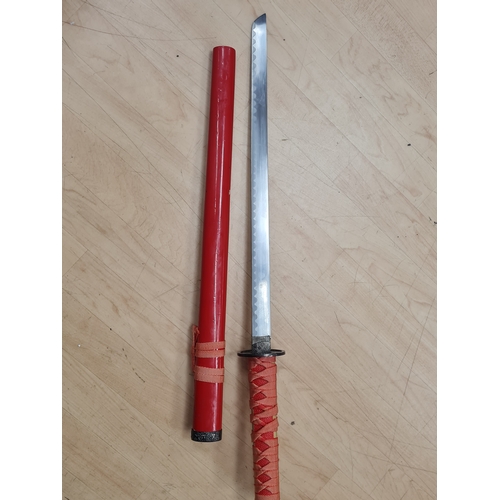 010L - Katana sword in shealth