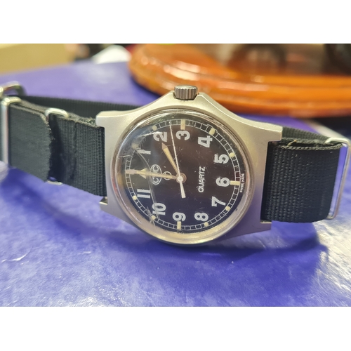 010P - Vintage British cwc army watch