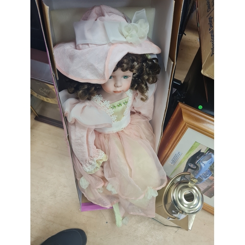 13L - 3 ft boxed lenoardo doll porcelain