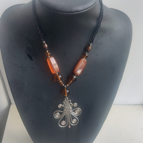 20H - Vintage amber/ Black  beaded necklace