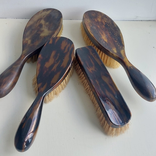 0136 - Faux tortoise shell brushes