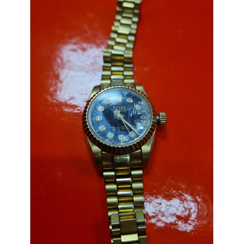 026A - Ladies watch

Needs repair