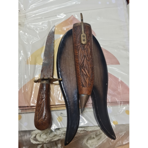 006I - Antique dagger in holder wall mountable