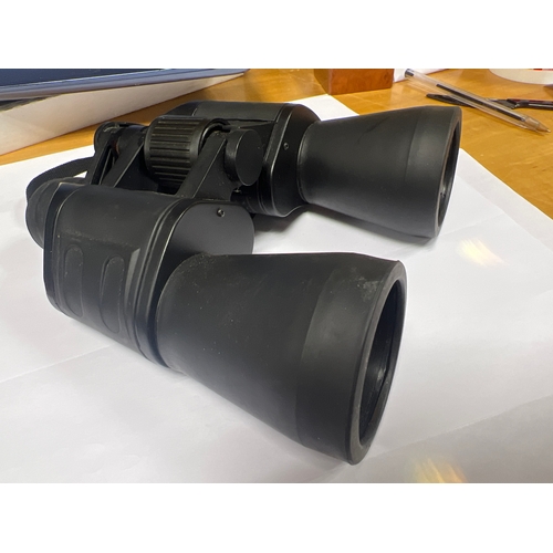 02B - Pair of 10 x50 binoculars working