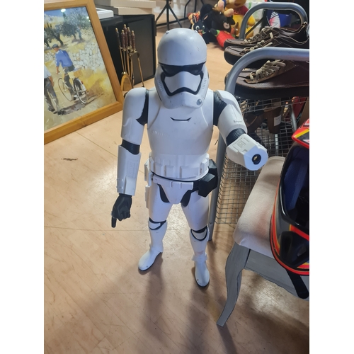 360 - Very large star wars figure