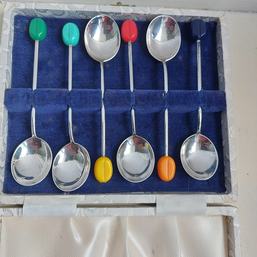 1E - Sterling silver boxed coffee bean spoons