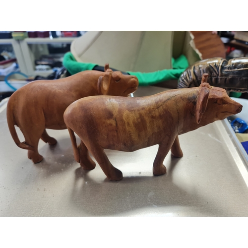 008A - Vintage wooden buffalo