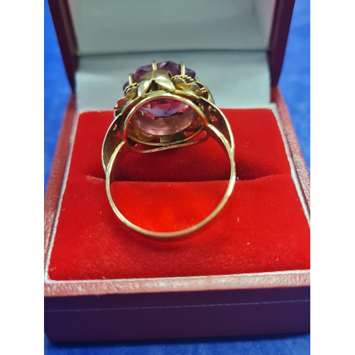 03O - 14 ct Russian gold ladies ring large stone