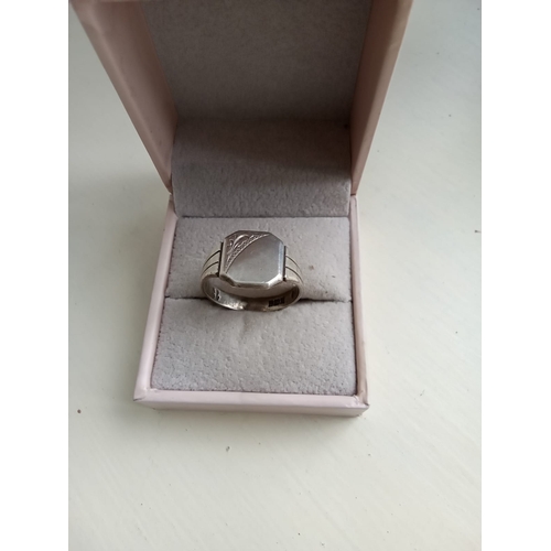 02O - Vintage Sterling Silver signet ring size m/n