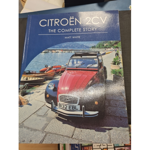 664 - CITROEN 2 CV THE COMPLETE STORY,  Matt White, Crowood