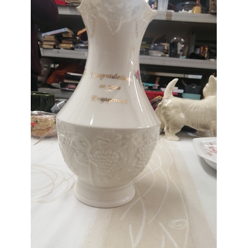 687 - Donegal by Belleek vase engagement